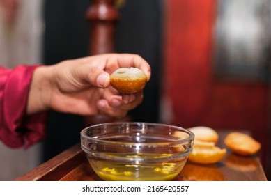 Pani Poori Serving (Gol Gappa)