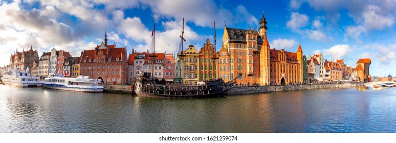 Panorama Facades Old Medieval Houses On Stock Photo 1669837789 ...