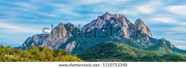 パノラマ石灰岩山ブハンサン国立公園山 韓国 の写真素材 今すぐ編集