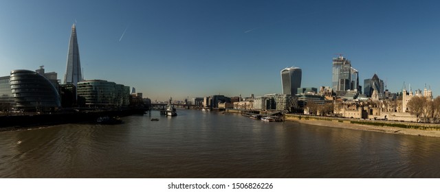 Panorama from Londonbridge facing west