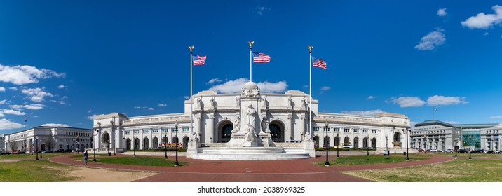 A panorama picture of the Washington Union Station.