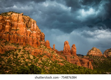 Panorama of Sedona - Shutterstock ID 754876384