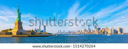 Panorama - Statue of Liberty and Manhattan Cityscape Background Photo - New York - USA - Sunset Light Panoramic Photos View