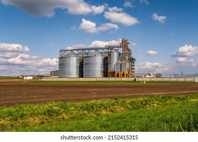 8,284 Cereal granary Images, Stock Photos & Vectors | Shutterstock