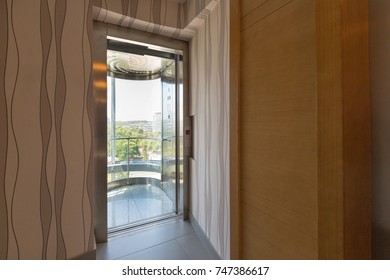 Panoramic elevator