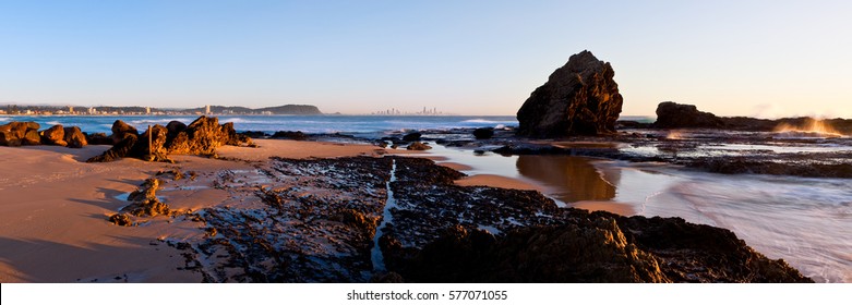 1000 Currumbin Beach Stock Images Photos Vectors Shutterstock