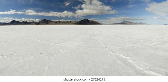 Panoramic view of Bonneville Salt Flats in Western Utah