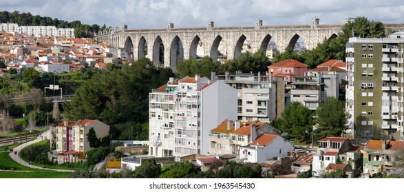 Panoramic View Of Campolide Neighbourhood