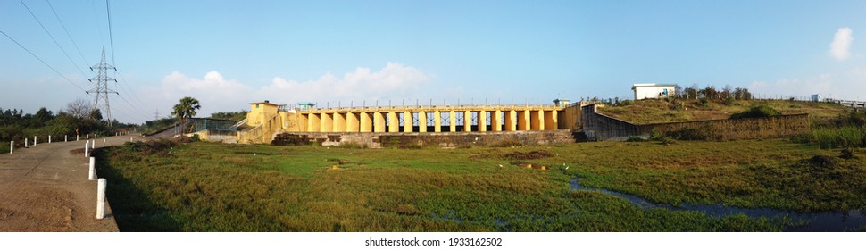 Panoramic View Of Chembarambakkam Lake Located In Chennai. Largest Water Supply Lake In Chennai. Chennai Metro