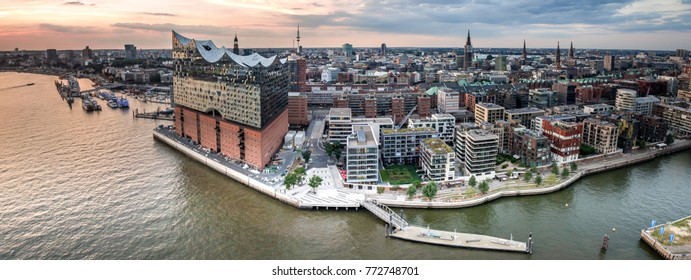 Panoramic view of Hamburg (Elbphilharmony)