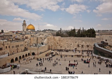 
Panoramic view of Jerusalem and the Wailing Wall.