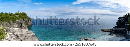 Panoramic view of Lake Huron from Bruce Peninsula National Park in Tobermory.