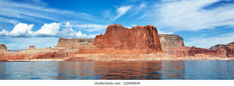 panoramic view of the lake Powell, Page, USA