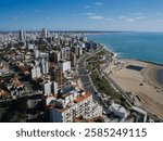 Panoramic view of the Mar del Plata coastline, with its buildings, ocean and most popular beaches