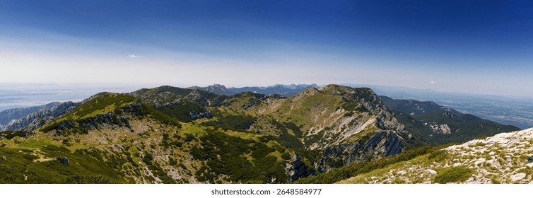 Panoramic view of the mountains