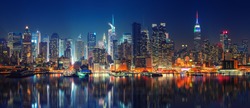 Vista Panorámica De Manhattan Por La Noche, Nueva York, EE.UU.