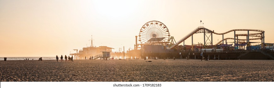 Panoramic view of the Santa Monica Beach and the Pier 