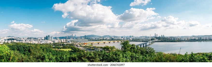 Panoramic view of Seoul city from Sky park in Korea