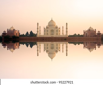 Panoramic view of Taj Mahal at sunset with reflection, Agra, Uttar Pradesh, India.