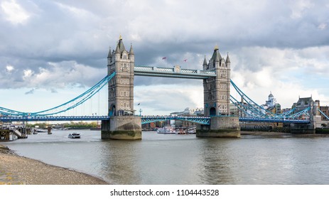 Panoramic view of Tower Bridge, bascule and suspension bridge in London, UK