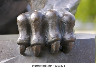 Panther Statue Claw Detail