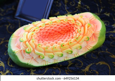 Papaya Thai Fruit Carving