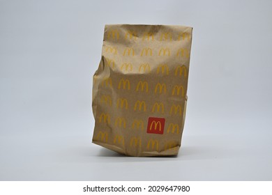 Paper Bag Packaging Design For Delivery Service Owned By Fast Food Restaurant Mc Donald Indonesia. Jakarta, August 23, 2021.