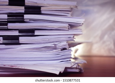 22,050 Stack folders on desk Images, Stock Photos & Vectors | Shutterstock