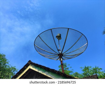 Parabola Satellite Television (TV) Dish Installation Country House