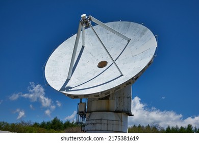 10,656 Parabolic antenna Stock Photos, Images & Photography | Shutterstock