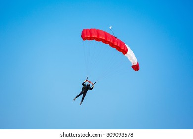 Parachutist