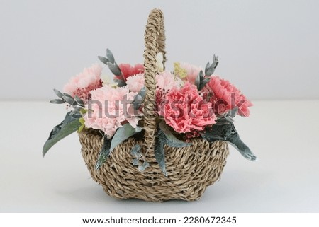 Parents' Day Carnation Flower Basket Mother Father's Day