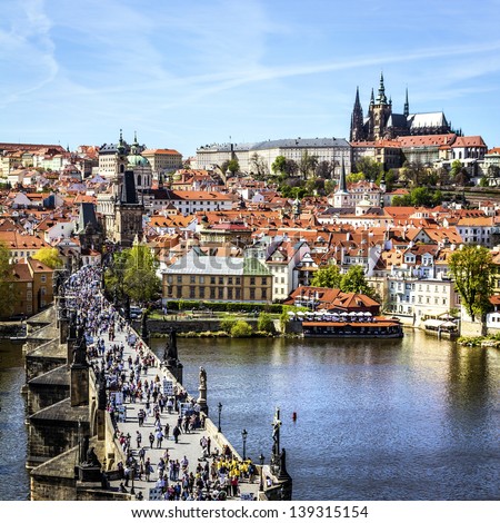 Pargue , wiew of the Lesser Bridge Tower of Charles Bridge (Karluv Most) and Prague Castle, Czech Republic.