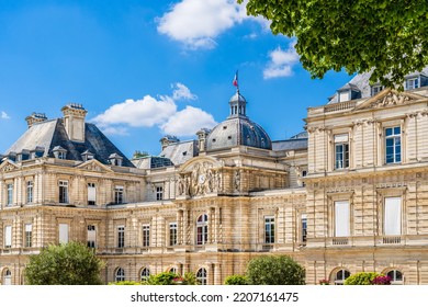 Paria, France: Luxembourg Palace Built By Queen Marie De Medici, Now Home To The French Senate