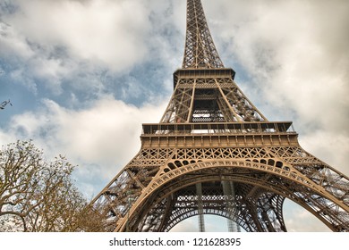 Paris - Awesome Wide Angle View Of Eiffel Tower From Street Level.