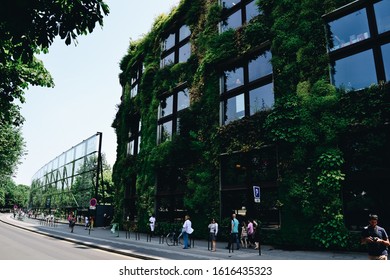 Paris / France - 07 10 2013: Green Facade Of The Museum Du Quai Branly