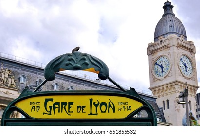 PARIS, FRANCE -1 JULY 2016- Sign At The Entrance Of The Gare De Lyon Metro (Metropolitain) Subway Station In The French Capital.