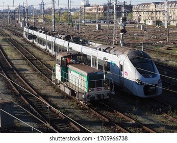 Paris (France). 12/06/2016.Train Running Near The François Mitterrand National Library