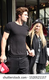 Paris, France : 16 September 2011 Avril Lavigne With His Boyfriend Leaving A Famous Restaurant