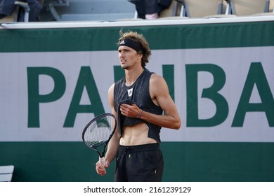 Paris, France - 27 May 2022: 3rd Seed Alexander Zverev (GER) Playing Brandon Nakashima (USA) In The 3rd Round On Day 6 Of The Roland Garros Tennis Tournament