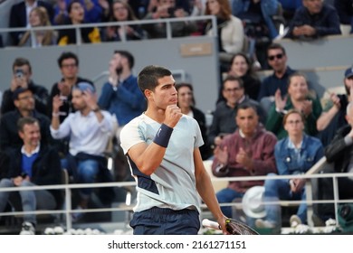 Paris, France - 27 May 2022: Carlos Alcaraz (ESP) Playing Sebastian Korda (USA) In The 3rd Round Night Session On Day 6 Of The Roland Garros Tennis Tournament