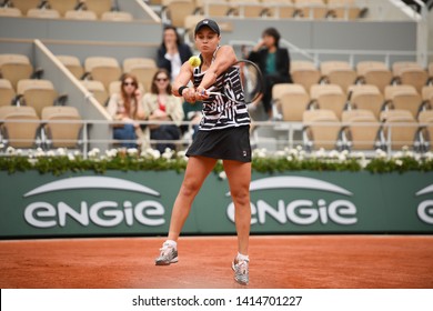 Paris, France - 3 June 2019: Australia’s Ashleigh Barty Playing America's Sofia Kenin In Round Of 16 Match At Roland Garros On Court Philippe Chatrier