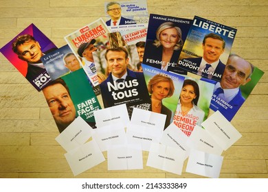 PARIS, FRANCE –6 APR 2022- View of official political candidate pamphlets and ballots for the French presidential election to take place on April 10 and 24, 2022 in France.