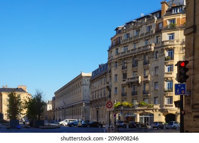 Paris, France - April 2021 - Typical Haussmann-style Apartment Buildings On Clovis Street, Next To Sainte-Geneviève Library, Seen From Place Du Panthéon Square, In The Latin Quarter (5th District)