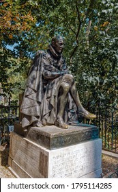 Paris, France - August 11 2020: Statue Of French Philosopher Michel Eyquem De Montaigne (1533-1592) At Square Paul Painleve Near The Sorbonne By Paul Landowski - Paris, France