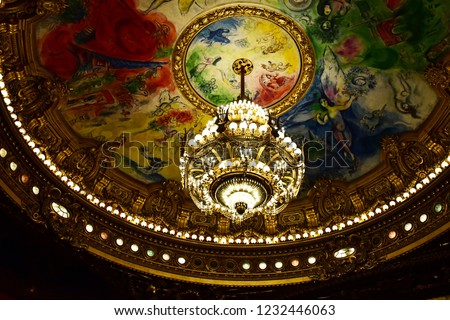 Paris France August 4 2018 Opera Stockfoto Jetzt Bearbeiten