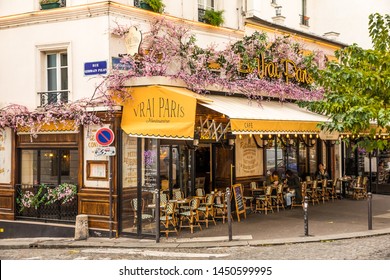 Paris, France - December 3,2018 - Cafe At Montmartre In Paris