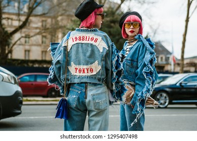 PARIS, FRANCE - FEBRUARY 27, 2018: Aya And Ami Suzuki Seen Outside Dior Show During Paris Fashion Week Womenswear Fall/Winter 2018/2019.