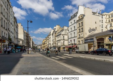 PARIS, FRANCE - JULY 15, 2019: Rue Saint-Antoine In 4th Arondissement. A Major Artery Heading To The East Of The City, This Street Was Often Used By The French Monarchy.