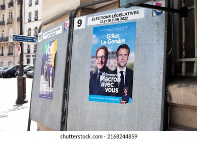 PARIS, FRANCE - June 16, 2022: First Round Of Parliamentary Elections In Paris. Election Posters By Jean-Luc Mélenchon And Emmanuel Macron
